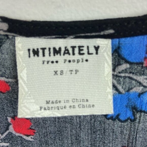 Free People Tiered Floral Crop Top Crinkle Flowy Size XS Tank Boho Y2K Retro 90s - Picture 3 of 7